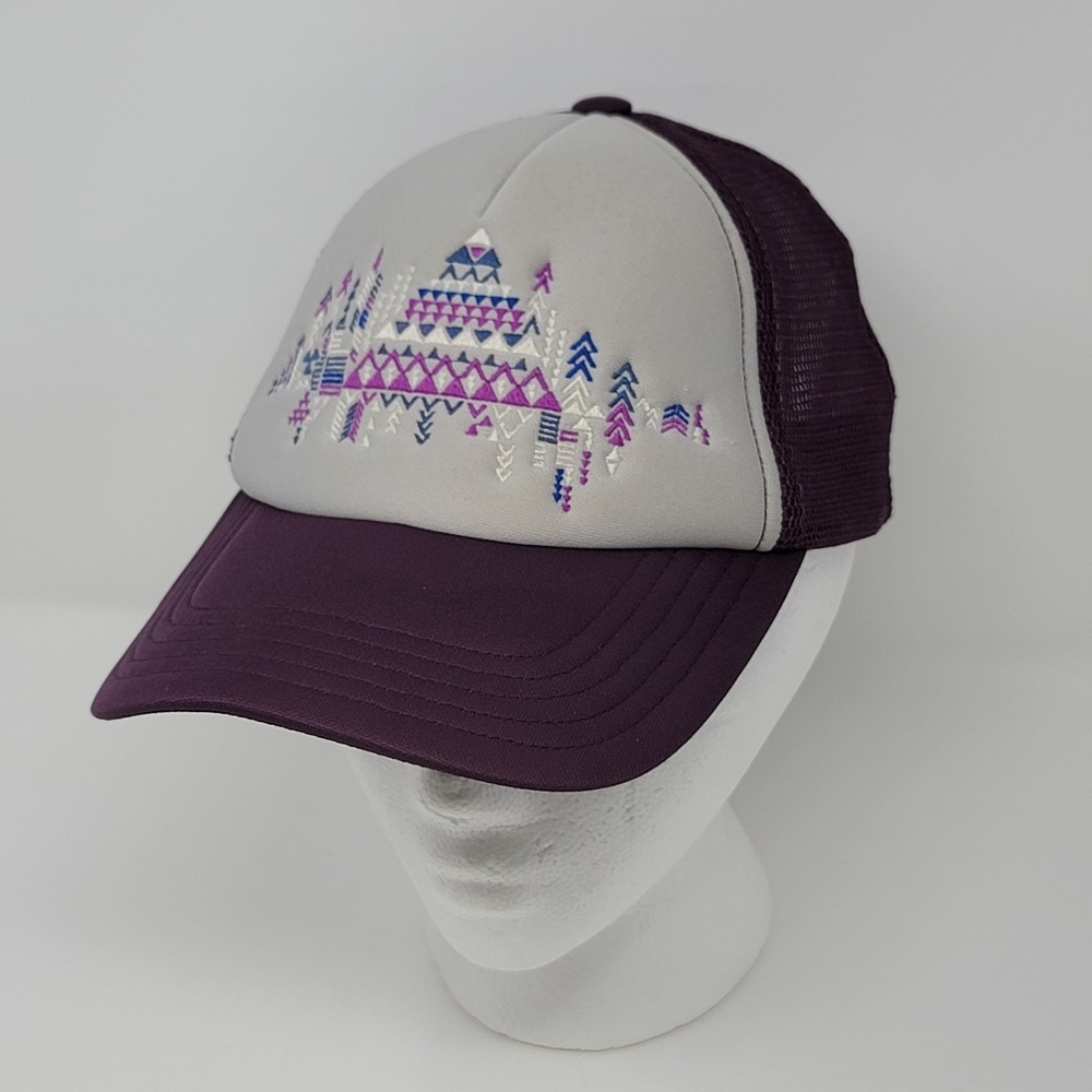 The North Face Trucker Hat Snapback White Purple Mesh Abstract‎ Geometric Design